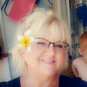 Meet your Posher, Connie